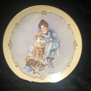 Little Ladies plate collection